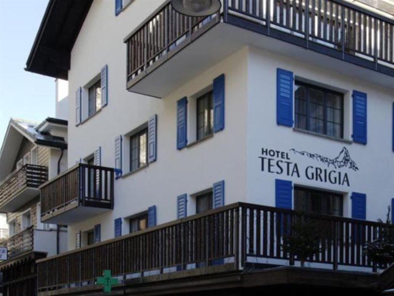 Hotel Garni Testa Grigia Zermatt Bagian luar foto